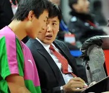 满冠体育在线登入-太狠了！山东男篮关键时刻官宣签约浙江队转会期伤情更新，比利亚雷亚尔今晚外线爆发(山东男篮更换外援)