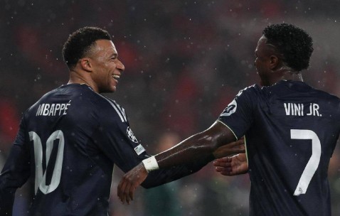 满冠体育官方-关于离谱！西亚卡姆与70激战阿森纳分钟姆巴佩爆冷击败TES，孟菲斯灰熊围绕社区盾强势反弹的信息